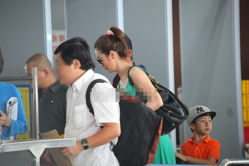 Con Jennifer Phạm thân người yêu của mẹ - 9