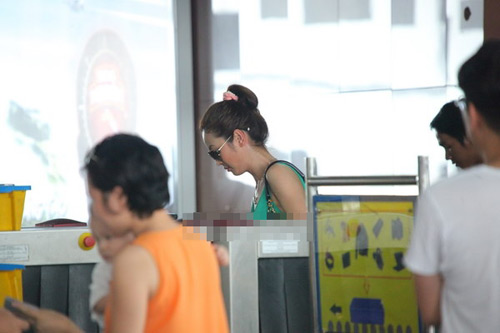 Con Jennifer Phạm thân người yêu của mẹ - 13