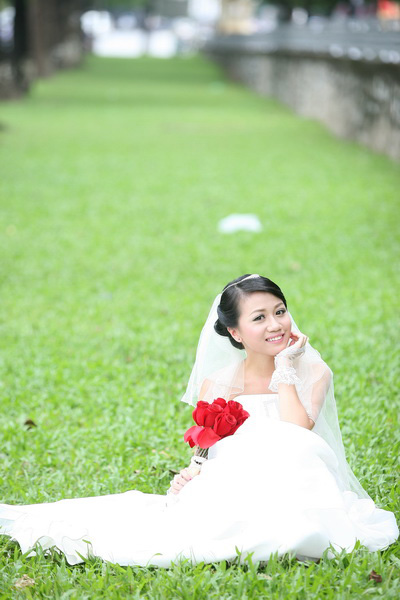 Thiếu nữ Hà Nội rạng rỡ làm cô dâu - 7