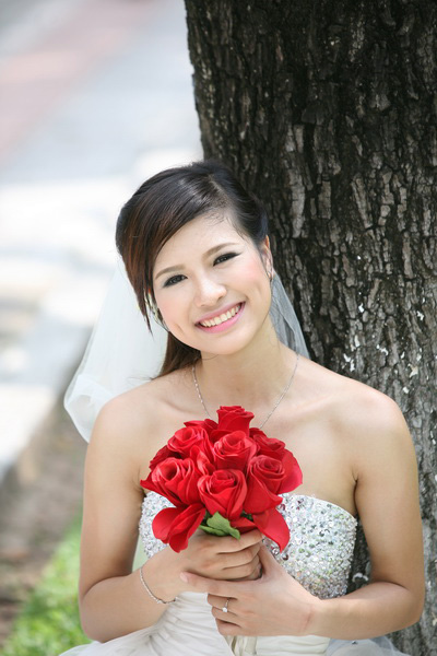 Thiếu nữ Hà Nội rạng rỡ làm cô dâu - 11