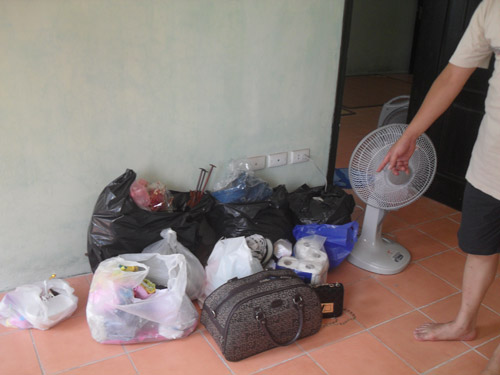 Dân nhà C8 bị cháy đang sống ra sao? - 5