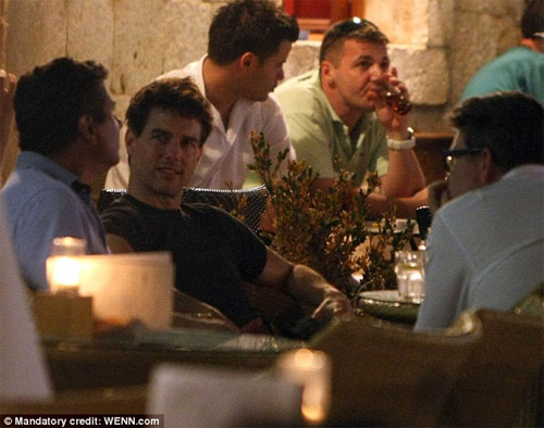 Tom Cruise vui tiệc tùng tới bến - 6