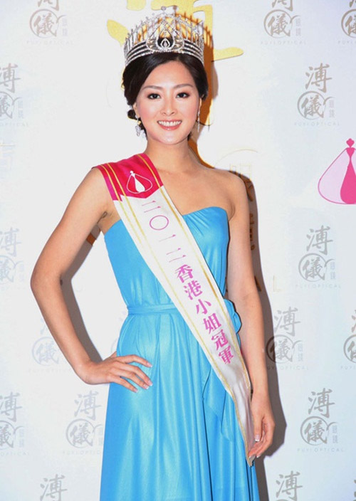 Người mẫu bán rẻ thân thể trước ống kính - 8