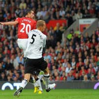 Bóng đá - HOT: Wenger buồn vì Persie ghi bàn cho MU