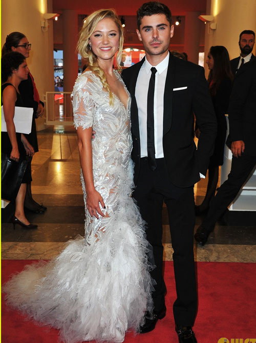 Mỹ nhân gợi tình với đầm ren tại Venice - 3