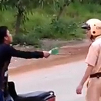 Tin tức trong ngày - Không đội MBH còn vung dao dọa CSGT