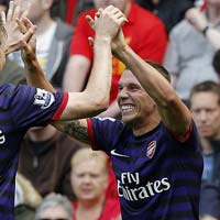 Bóng đá - Liverpool - Arsenal: Podolski khai hỏa