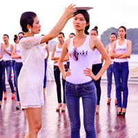 Người mẫu - Hoa hậu - Cá mập, Next top và chú heo tự nướng