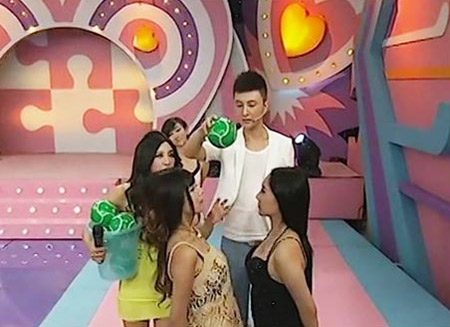 Gameshow táo bạo gây sốt ở Trung Quốc - 11