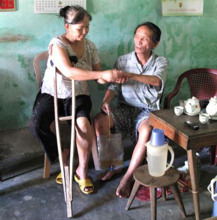 Một nhà 6 người chịu 5 tai nạn giao thông - 2