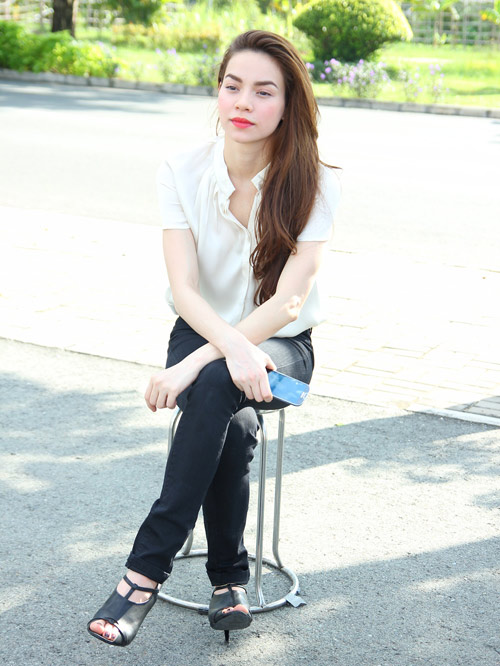 Hồ Ngọc Hà xinh tươi dưới nắng - 8