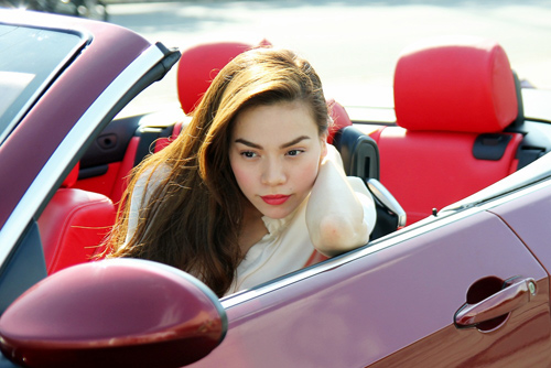 Hồ Ngọc Hà xinh tươi dưới nắng - 9