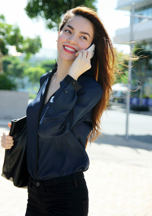 Hồ Ngọc Hà xinh tươi dưới nắng - 10