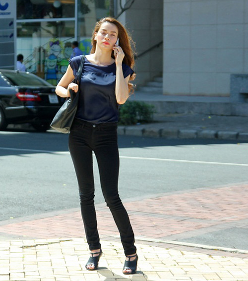 Hồ Ngọc Hà xinh tươi dưới nắng - 6