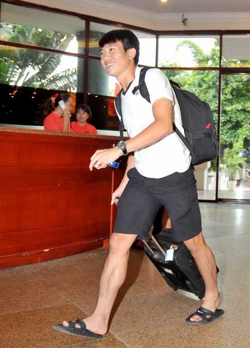 ĐTVN ngày tập trung đầu tiên - 4