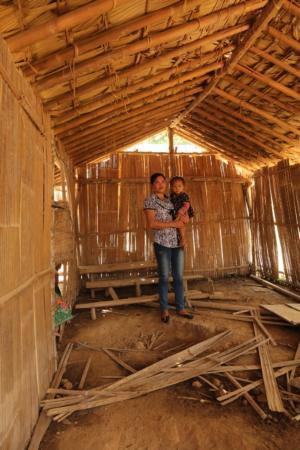 "Chuồng học” ở Huổi Chát - 2