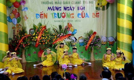 Khoảnh khắc của bé ngày tựu trường - 9