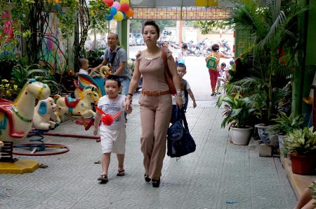 Khoảnh khắc của bé ngày tựu trường - 2