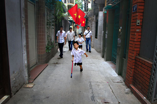 Ngày đầu đi học của "chú lính chì" Thiện Nhân - 2