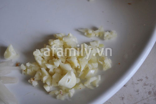 Tôm om riềng thơm ngon đưa cơm - 4