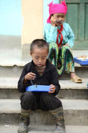 Ngày khai trường và bữa cơm có thịt - 2