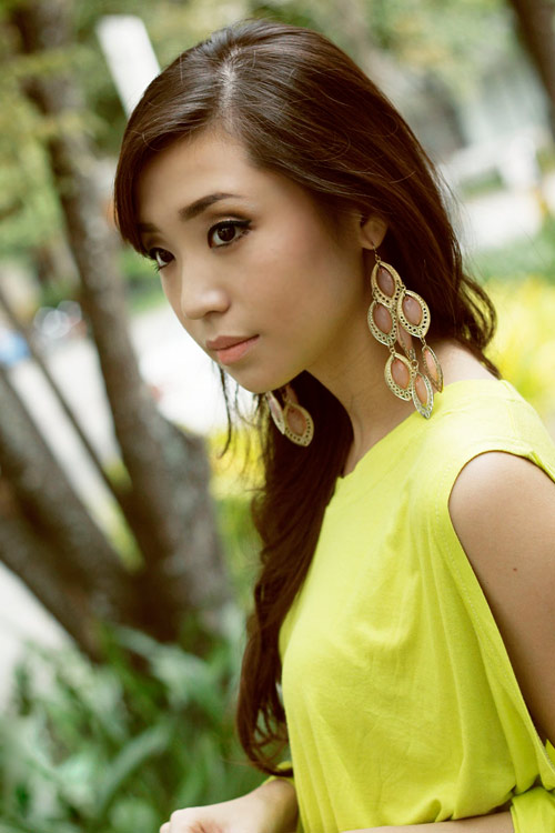 Xuống phố rực rỡ với tông màu vàng chanh - 13
