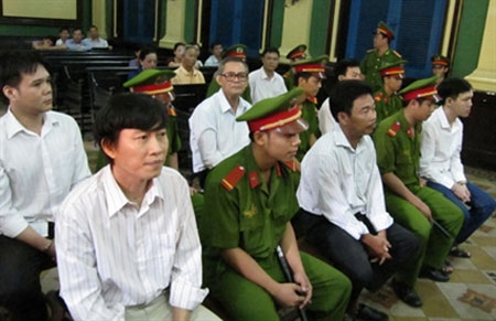 Nhà báo Hoàng Khương bị đề nghị 6-7 năm tù - 1