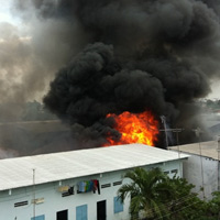 Tin tức trong ngày - Cháy kinh hoàng tại KCN Sóng Thần-Bình Dương