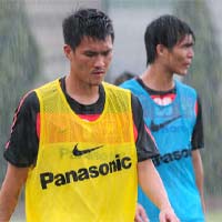 Bóng đá - HOT: Công Vinh dính chấn thương