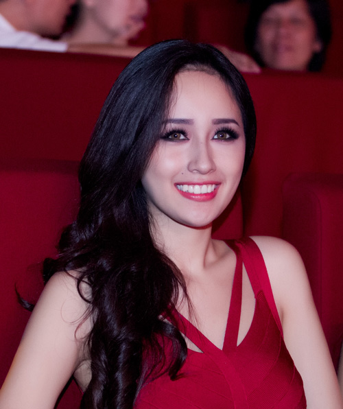 Monica muốn được trở lại Việt Nam - 19