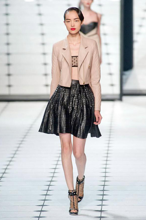 Xuyên thấu đầy nghệ thuật như Jason Wu - 6