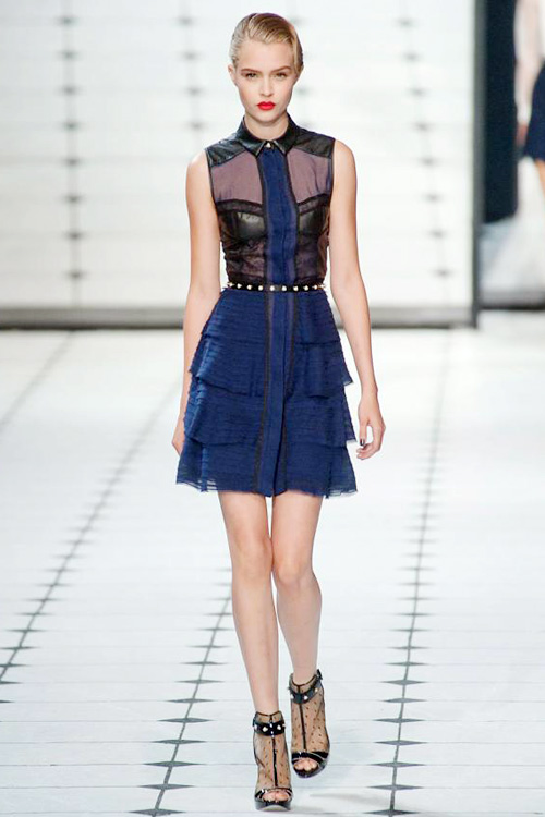 Xuyên thấu đầy nghệ thuật như Jason Wu - 13