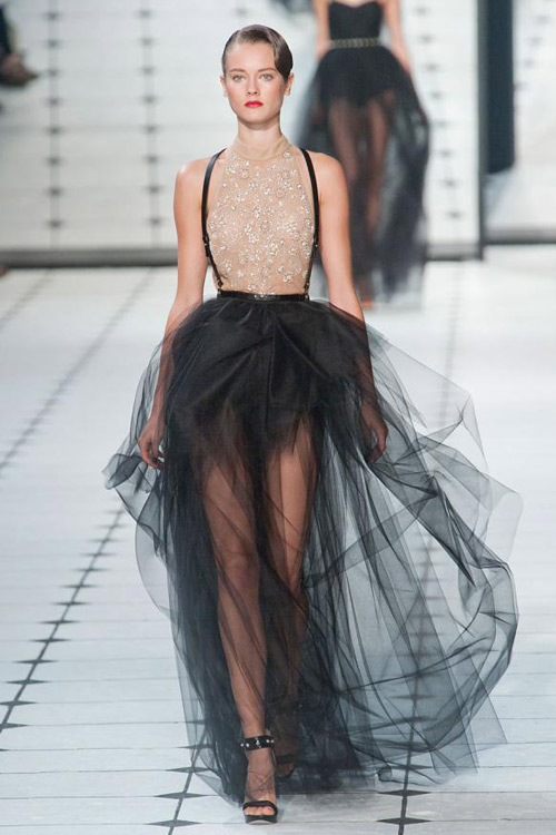 Xuyên thấu đầy nghệ thuật như Jason Wu - 17