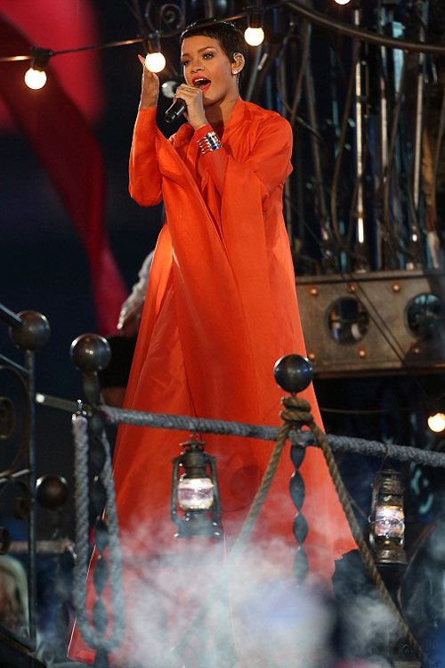 Rihanna nhận catse chỉ 32 nghìn đồng - 4