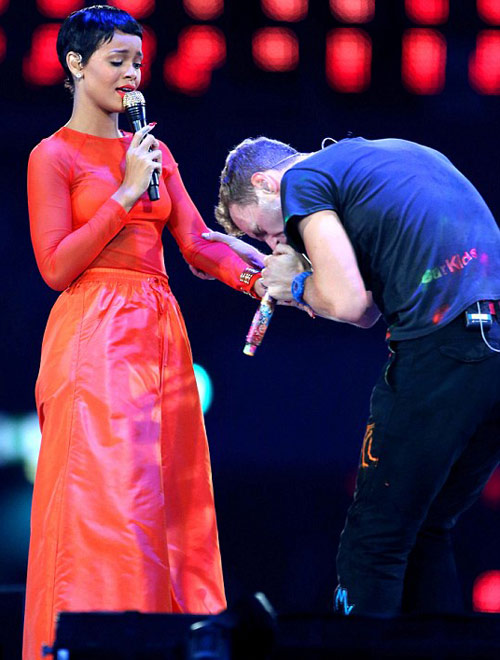 Rihanna nhận catse chỉ 32 nghìn đồng - 9