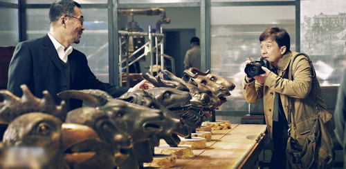 Lộ diện mỹ nhân mới của Thành Long - 11