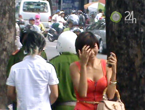 Siêu mẫu Ngọc Quyên bị công an "sờ gáy" - 3