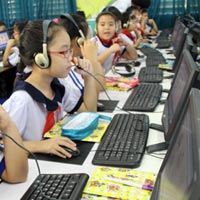 Giáo dục - du học - Chương trình tiếng Anh “đua nở"