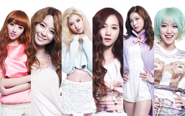 Hello Venus gồm 6 cô gái xinh đẹp thuộc cùng công ty quản lý của Son Dam Bi, After School…