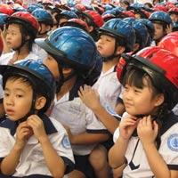 Tin tức trong ngày - TPHCM: Từ 12/9, bắt buộc đội MBH cho trẻ em