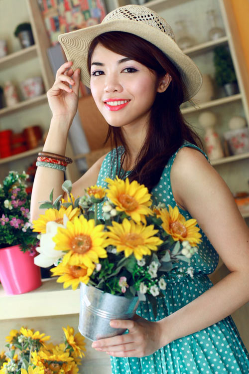 Thiếu nữ 9X cá tính đón Thu - 18