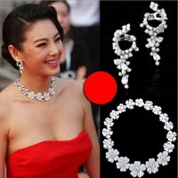 Bí quyết mặc đẹp - Ngắm trang sức đẳng cấp của Trương Vũ Kỳ