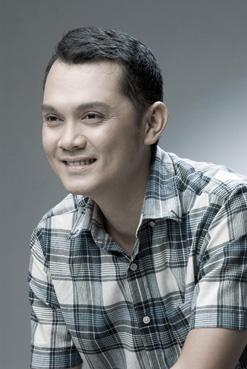 Mr. Đàm bình thản đưa học trò đi hát - 6