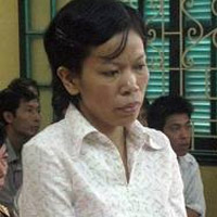 Pháp luật - Chồng cuồng ghen nhốt vợ vào cũi chó