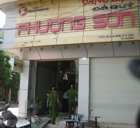 Thái Bình: Vụ nổ kinh hoàng tại tiệm vàng - 1