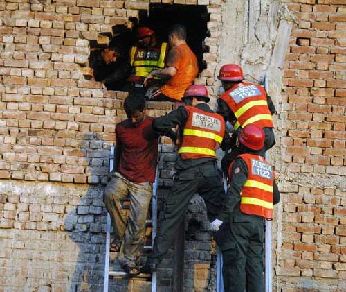 Pakistan: Số người chết cháy tăng lên 314 - 12