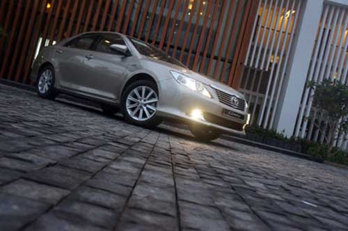 Toyota Camry mới có gì "độc" - 2