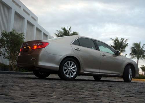 Toyota Camry mới có gì "độc" - 3