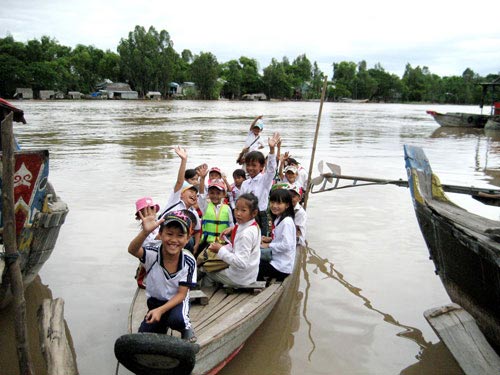 Ngổn ngang chuyện “du học tiếng mẹ đẻ” - 1