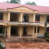 Giáo dục - du học - Đình chỉ một hiệu trưởng vì lạm thu